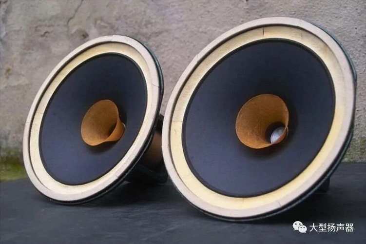 不同风格扬声器实现声音平衡的方式 从监听到Hi-Fi的调音哲学